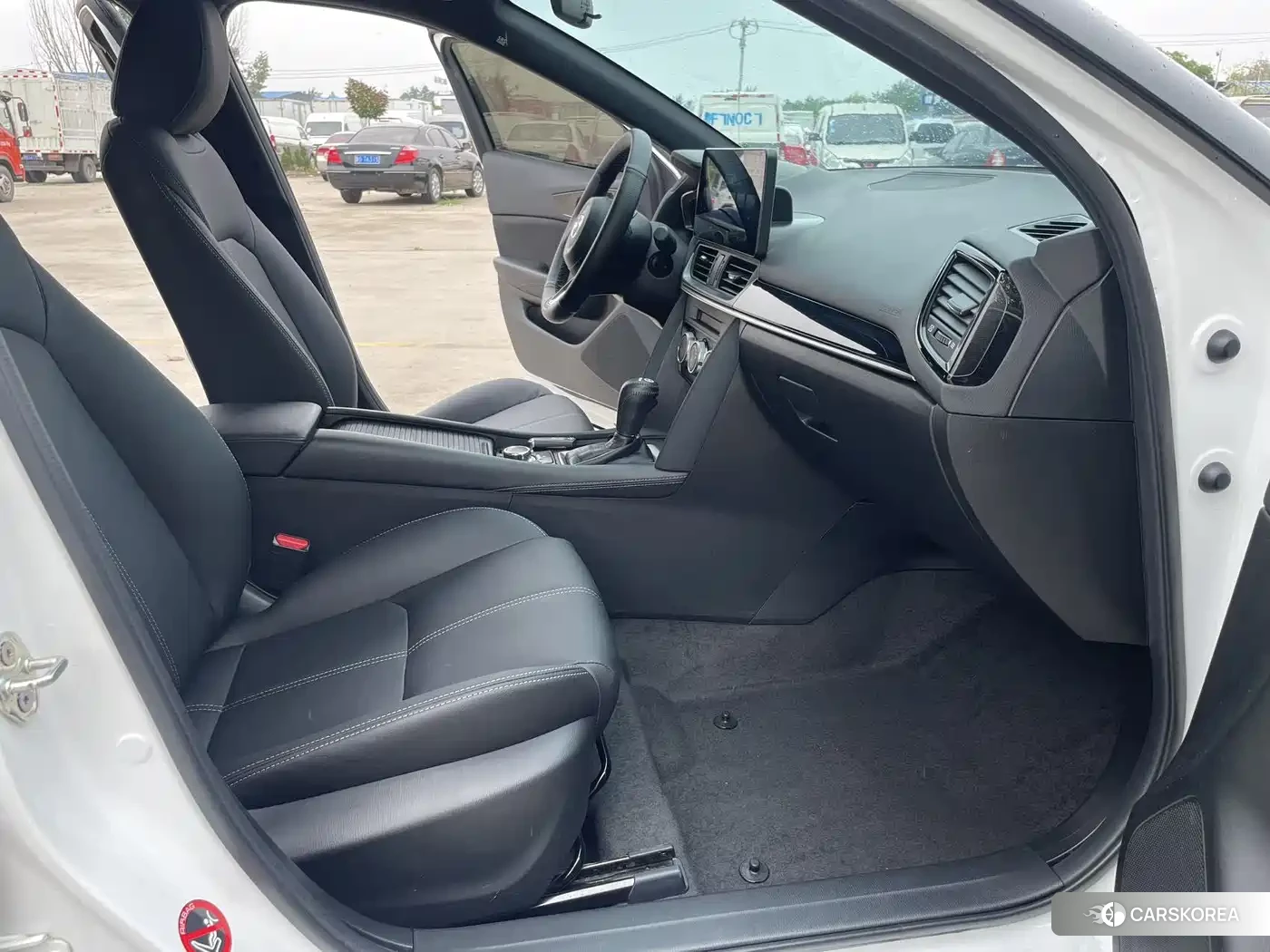 Mazda CX-4 2023 Белый из Китая, фото 6