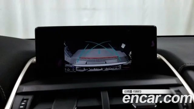 Lexus NX300h 2018 Серебристо-серый из Кореи, фото 6