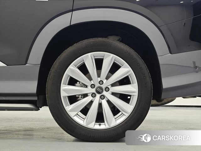 Audi Q6 2024 Черный из Китая, фото 6