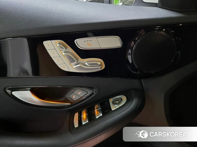 Mercedes-Benz C-Class W205 2019 Белый из Кореи, фото 6
