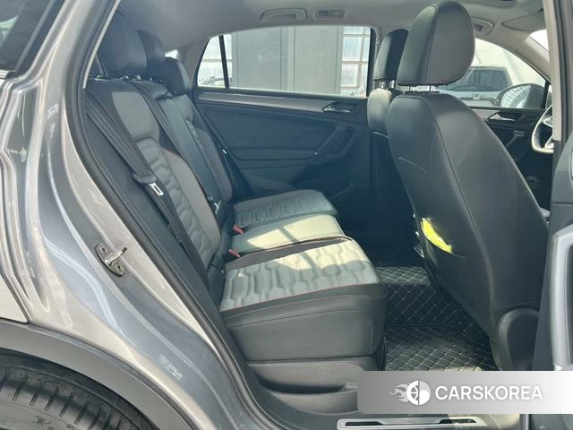 Volkswagen Tiguan X 2021 Серебристо-серый из Китая, фото 6