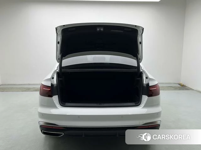 Audi A4L 2021 Белый из Китая, фото 6