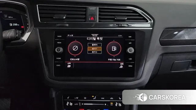 Volkswagen Tiguan second Generation 2022 Черный из Кореи, фото 6