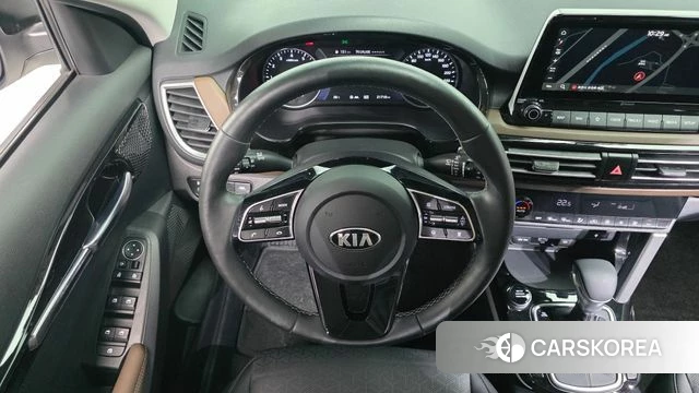 Kia Seltos 2019 Белый из Кореи, фото 6