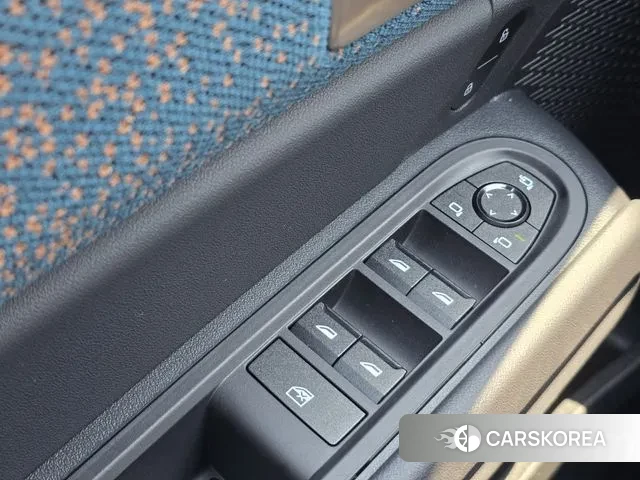 Mini Cooper S Countryman 3rd Generation 2024 Черный из Кореи, фото 6