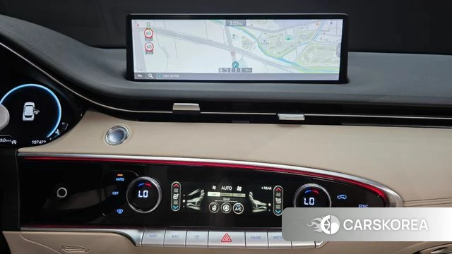 Genesis GV70 2021 Черный из Кореи, фото 6