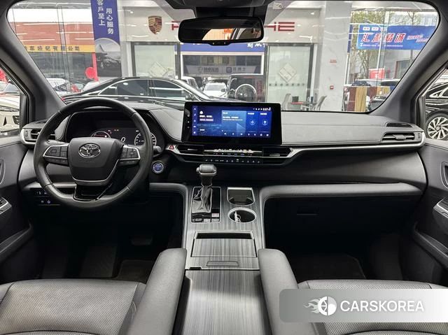 Toyota Saina 2023 Белый из Китая, фото 6