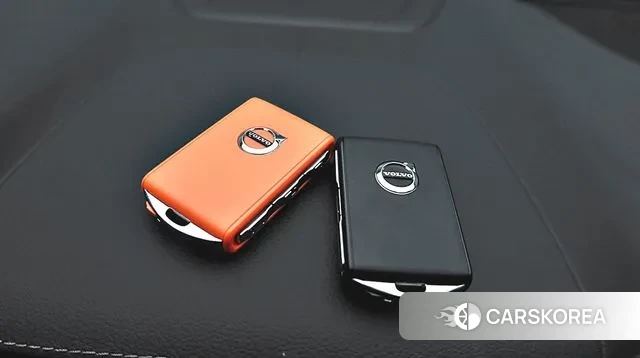 Volvo V60 Cross-Country 2nd Generation 2023 Серый из Кореи, фото 6