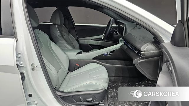 Hyundai The New Avante (CN7) 2024 Белый из Кореи, фото 6