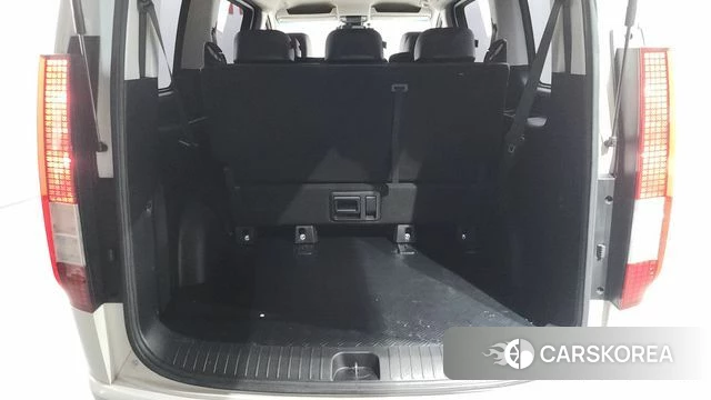 Hyundai Staria 2022 Белый из Кореи, фото 6