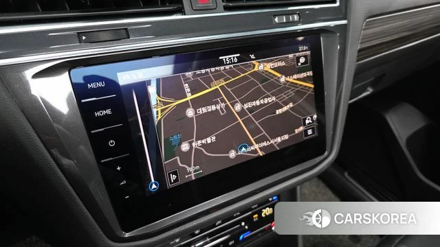 Volkswagen Tiguan Allspace 2023 Белый из Кореи, фото 6