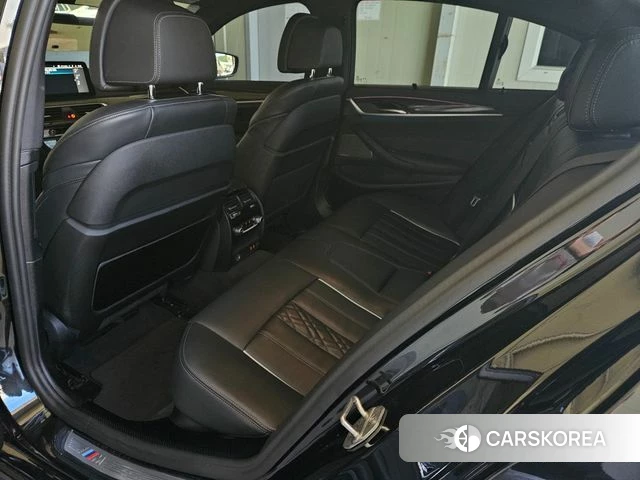 BMW 5 Series (G30) 2023 Черный из Кореи, фото 6