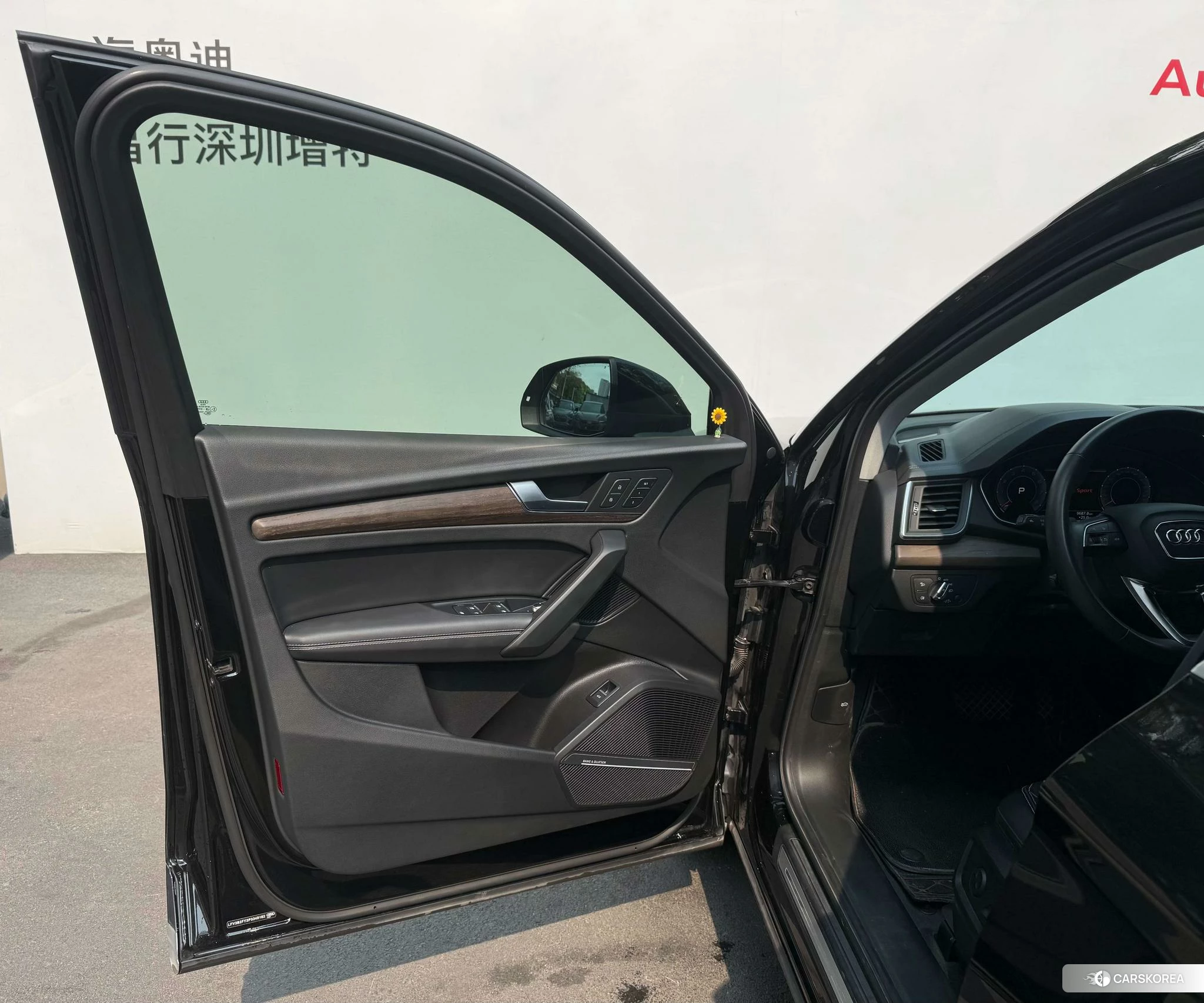 Audi Q5L 2023 Черный из Китая, фото 6