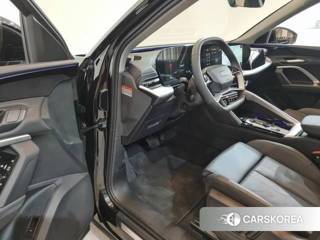Audi Q5 (80A) 2025 Черный из Кореи, фото 6