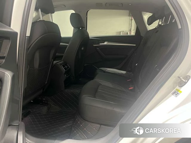Audi Q5L 2021 Белый из Китая, фото 6