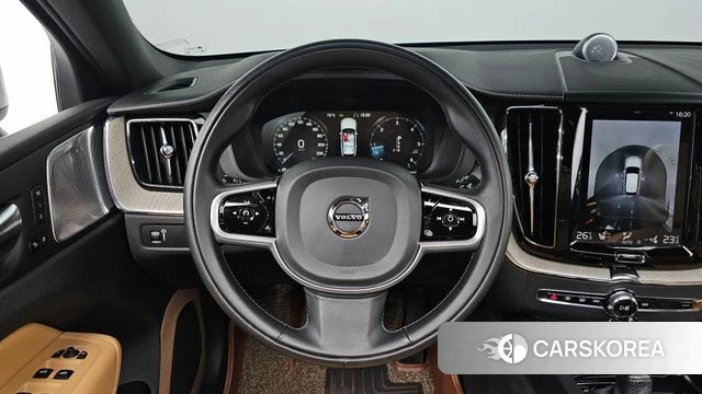 Volvo XC60 second Generation 2020 Белый из Кореи, фото 6