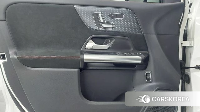 Mercedes-Benz GLA - Class H247 2023 Белый из Кореи, фото 6