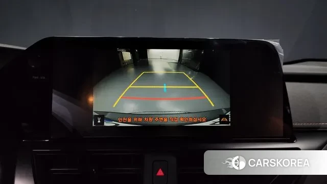 Lexus UX250h 2024 Белый из Кореи, фото 6