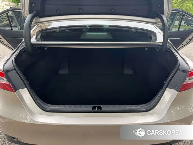 Toyota Camry 2021 Шампань из Китая, фото 6