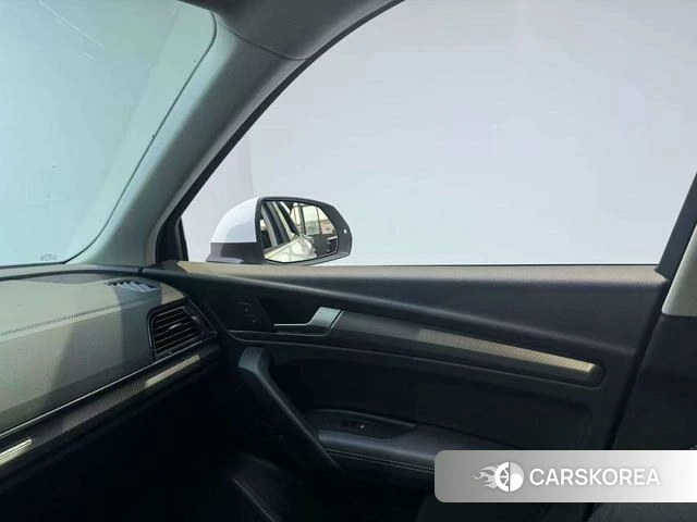 Audi Q5L 2022 Белый из Китая, фото 6