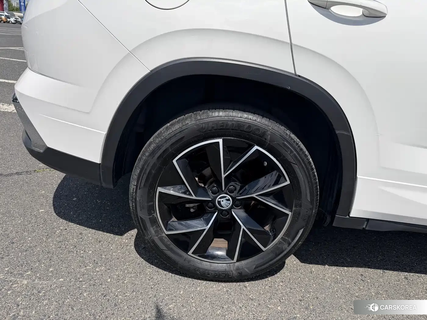 Skoda Komick 2022 Белый из Китая, фото 6