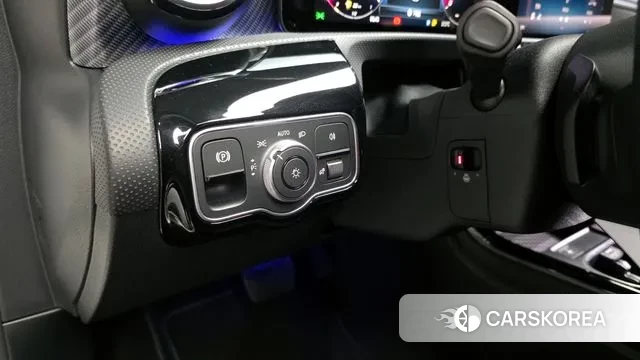 Mercedes-Benz A-Class W177 2025 Белый из Кореи, фото 6