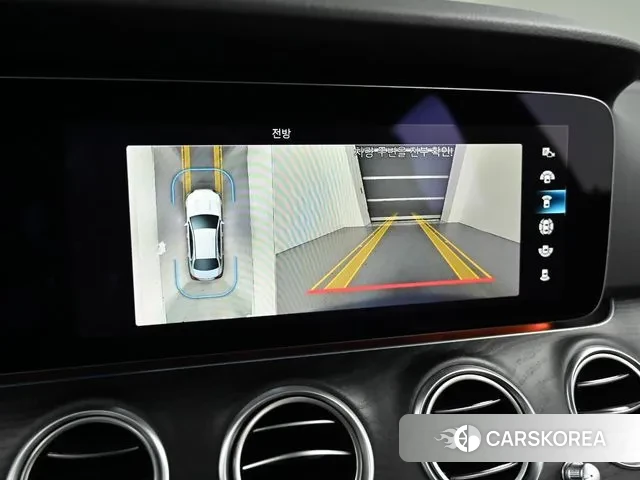 Mercedes-Benz E-Class W213 2022 Светло-серебряный цвет из Кореи, фото 6