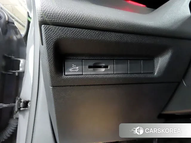 Peugeot 408 id 2894055 из Кореи 6