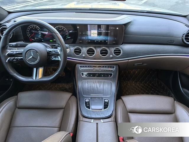 Mercedes-Benz E-class PHEV 2022 Серебристо-серый из Китая, фото 6