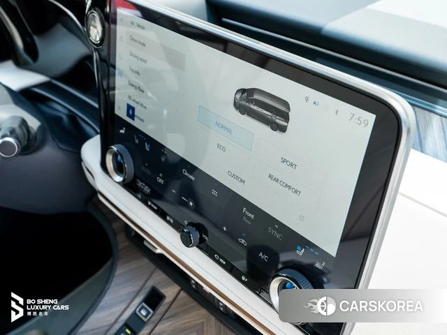 Lexus LM 2025 Черный из Китая, фото 6