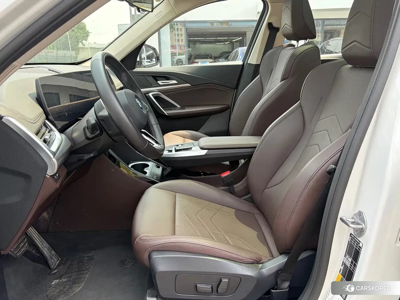 BMW iX1 2025 Белый из Китая, фото 6