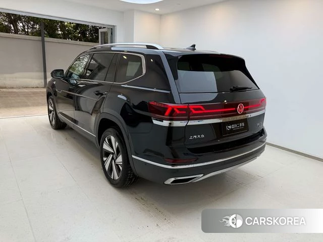 Volkswagen Tourang 2022 Черный из Китая, фото 6