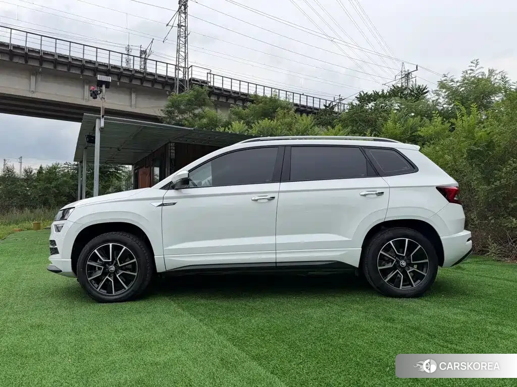 Skoda Krok 2023 Белый из Китая, фото 6