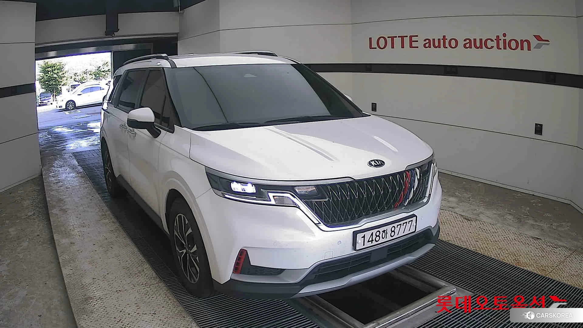 Kia Carnival 2021 Snow White Pearl (optional) из Кореи, фото 6