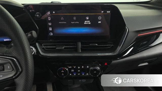 Chevrolet (GM Daewoo) Trax Crossover 2024 Черный из Кореи, фото 6