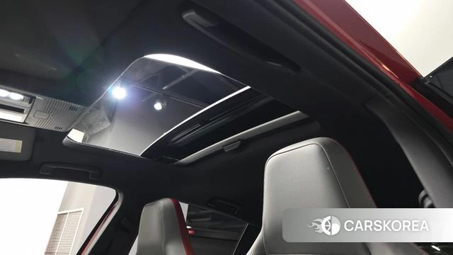 Volkswagen Golf 8th Generation 2025 Красный из Кореи, фото 6