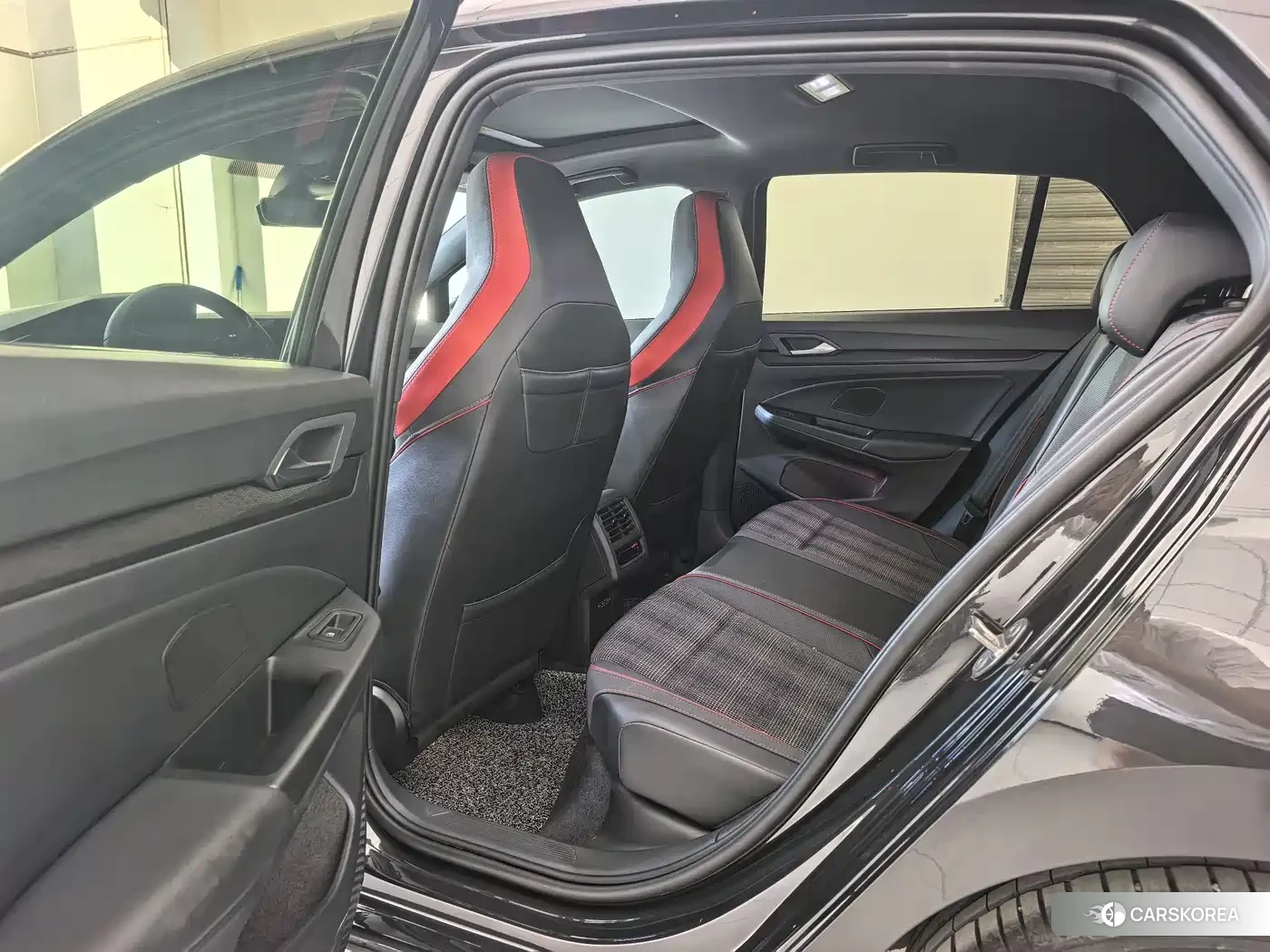 Volkswagen Golf 2023 Черный из Китая, фото 6