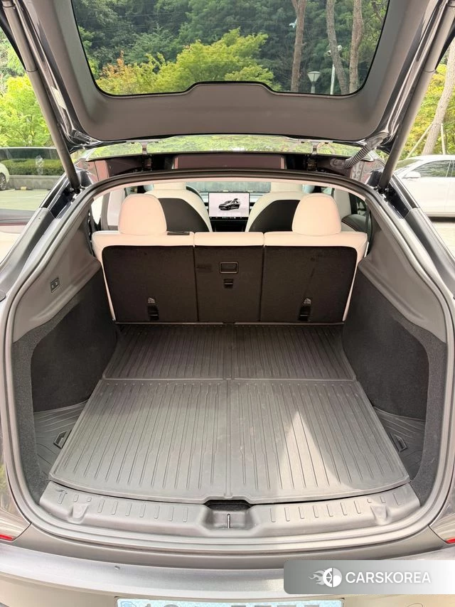Tesla Model Y 2025 Серый из Кореи, фото 6