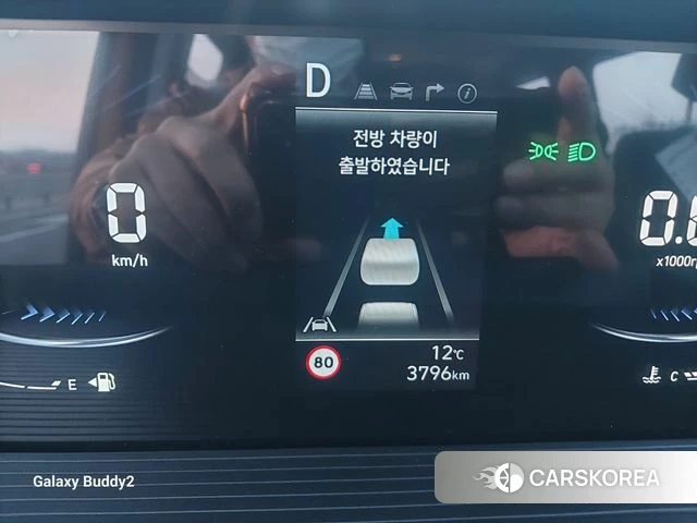 Hyundai Staria 2023 Желтый из Кореи, фото 6