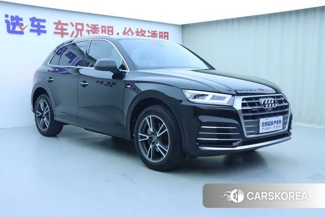 Audi Q5L 2021 Черный из Китая, фото 6