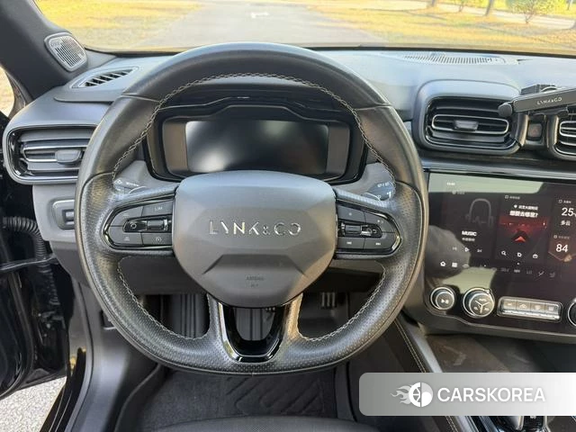 Lynk 02 Hatchback 2022 Черный из Китая, фото 6