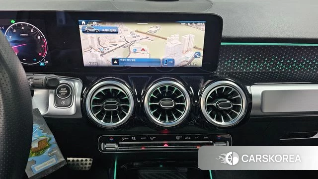 Mercedes-Benz GLB-Class X247 2025 Белый из Кореи, фото 6