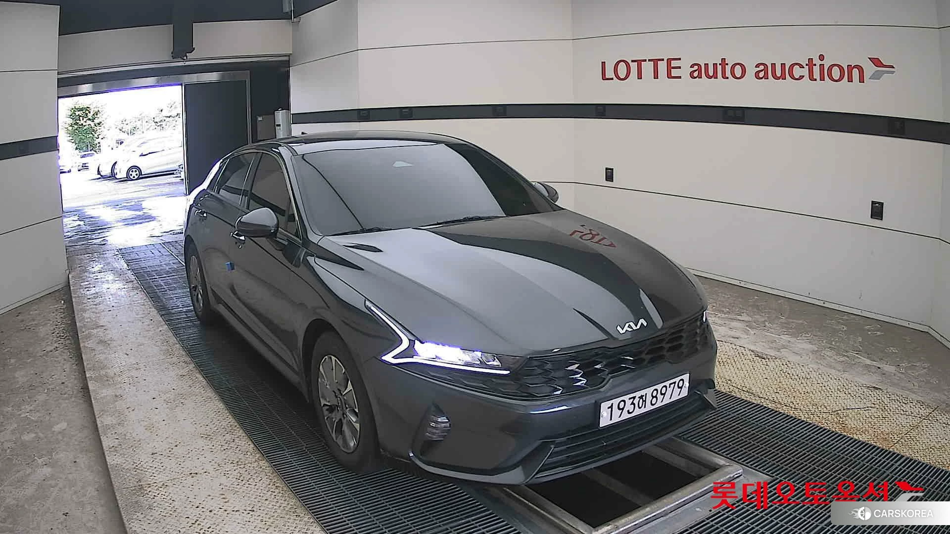 Kia K5 Hybrid 2023 Interstellagray из Кореи, фото 6
