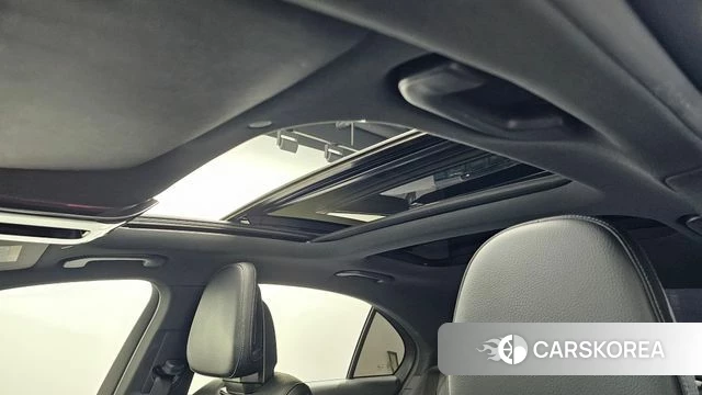 Mercedes-Benz C-Class W206 2024 Черный из Кореи, фото 6