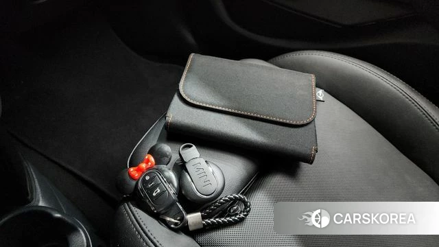Mini Cooper 2023 Белый из Кореи, фото 6