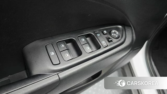 Hyundai Venue 2023 Белый из Кореи, фото 6