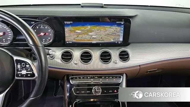 Mercedes-Benz E-Class W213 2019 Белый из Кореи, фото 6