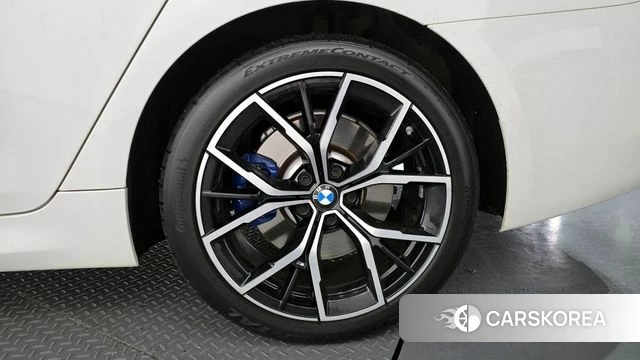 BMW 5 Series (G30) 2021 Белый из Кореи, фото 6