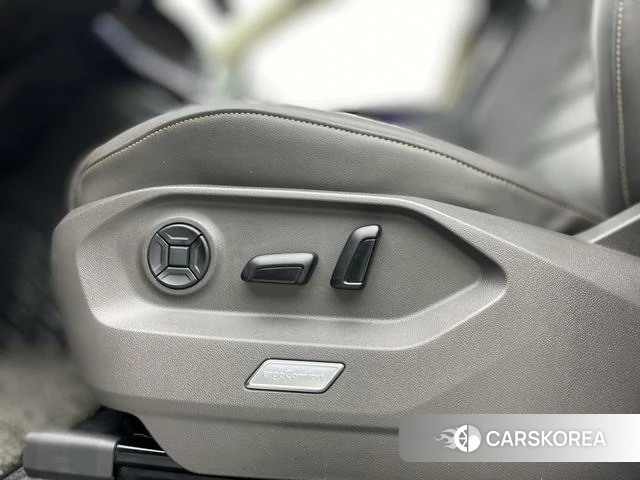 Volkswagen Touareg 2022 Черный из Китая, фото 6