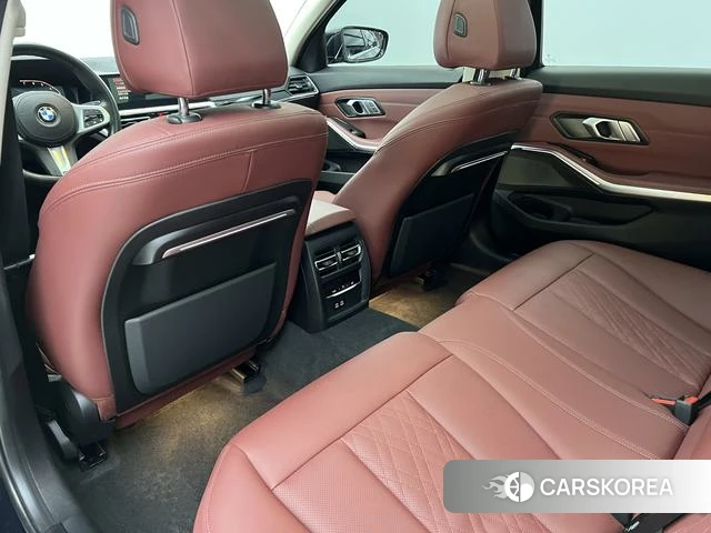 BMW 3 series 2022 Черный из Китая, фото 6